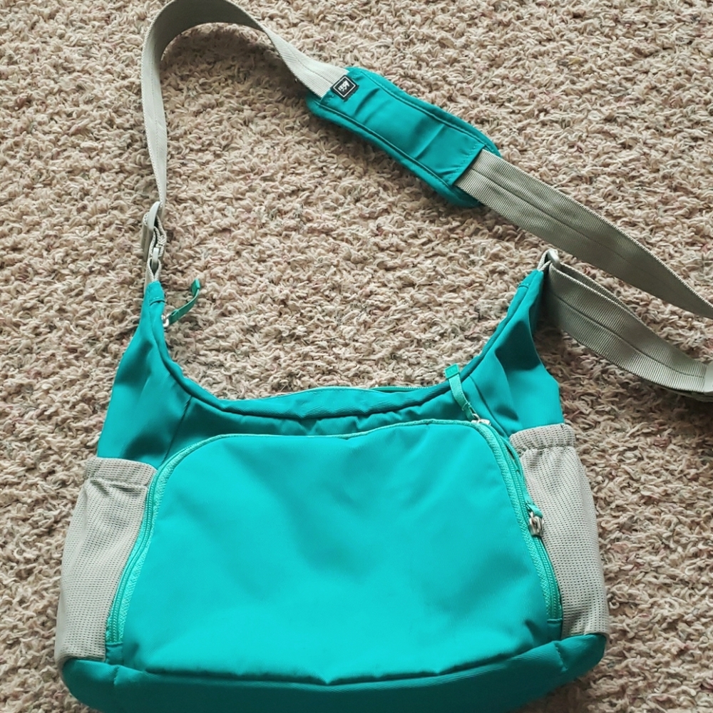 REI purse